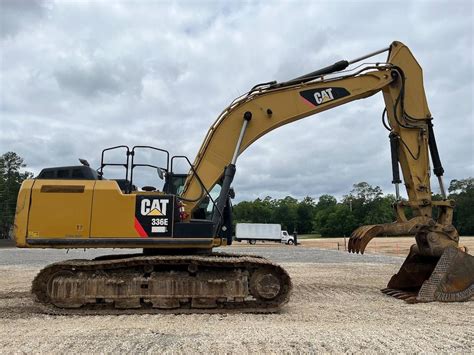 wheeled excavators boom configuration